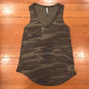 Z Supply Tops - Z Supply Pocket Racer Tank Camo Green Z Supply Tops - Z Supply Pocket Racer Tank Camo Green